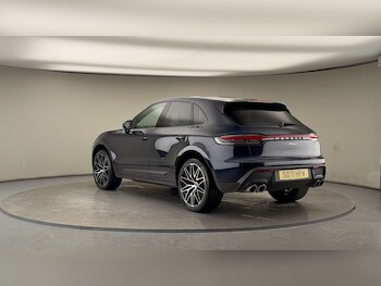 Used Porsche Macan 2021 for sale - 76974110: Photo
