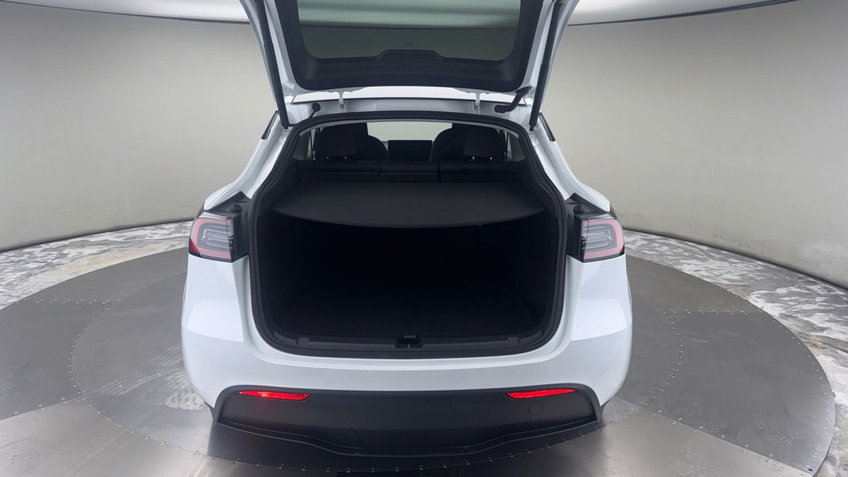 Used Tesla Model Y 2025 for sale - 77038672: Photo 11