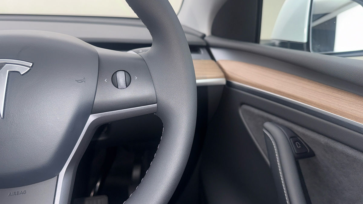 Used Tesla Model Y 2025 for sale - 77038672: Photo 14