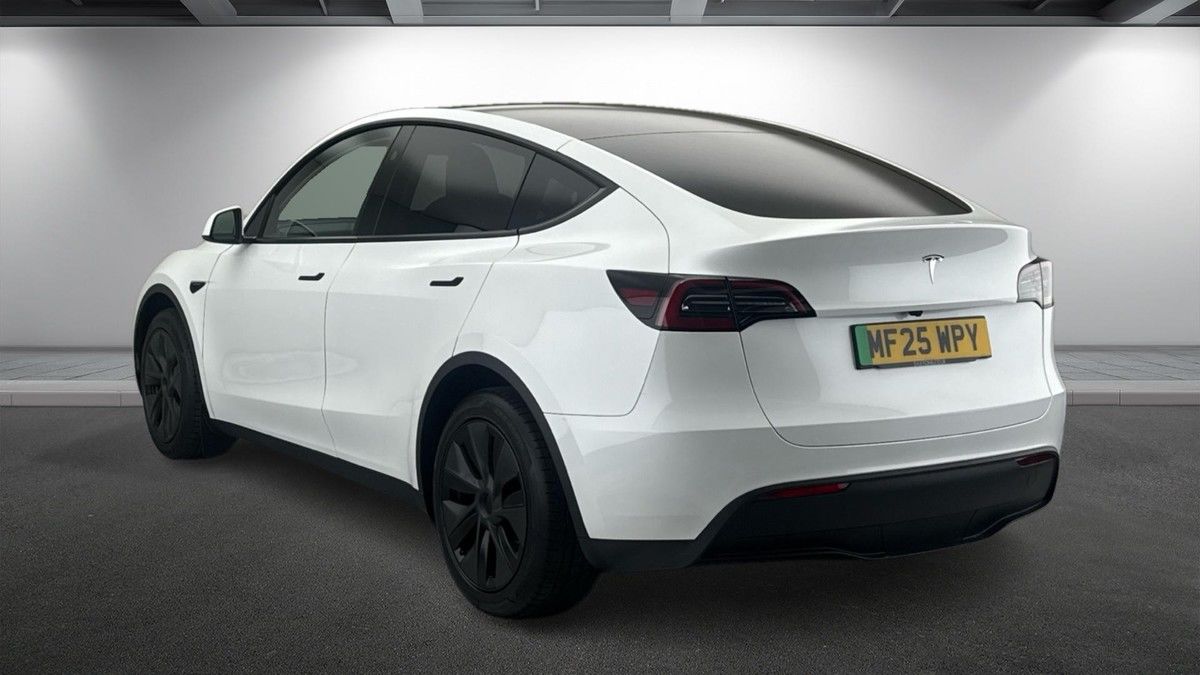 Used Tesla Model Y 2025 for sale - 77038672: Photo 2