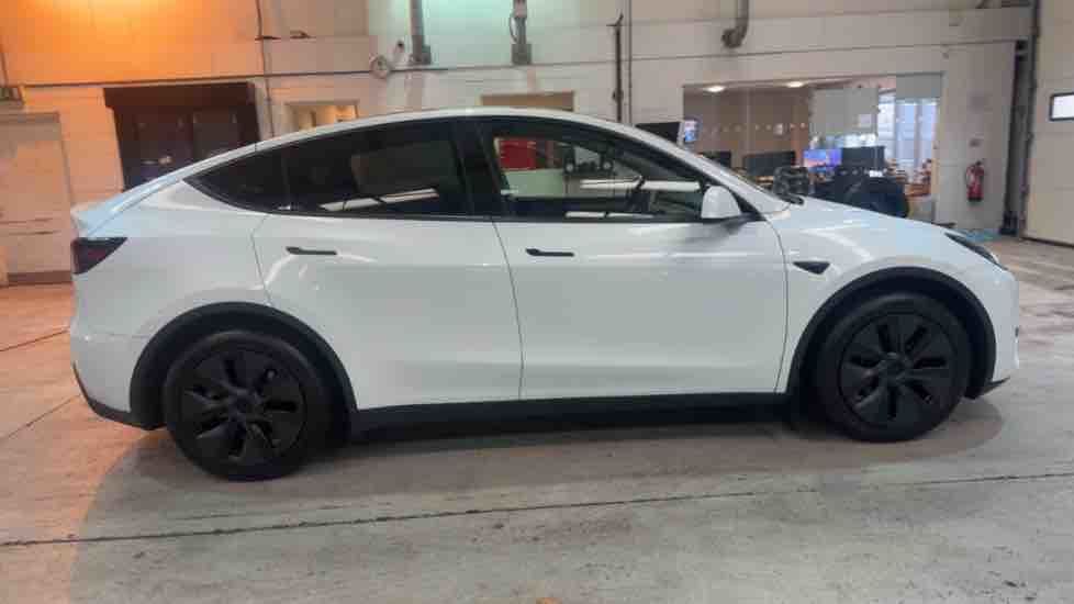 Used Tesla Model Y 2025 for sale - 77038672: Photo 92
