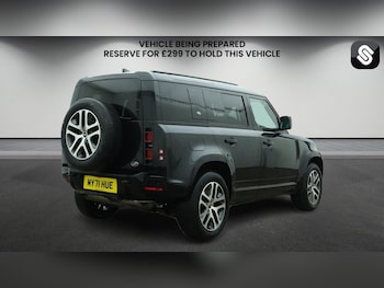 Used Land Rover Defender 110 2021 for sale - 77749387: Photo