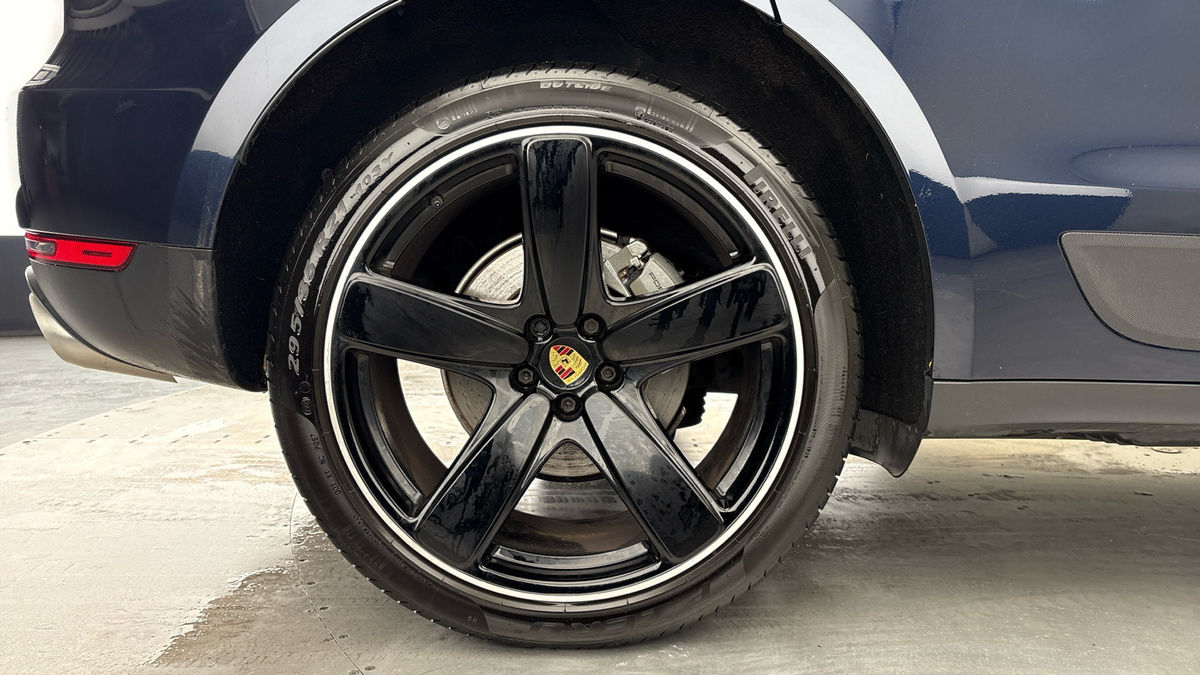 Used Porsche Macan 2021 for sale - 77213264: Photo 10