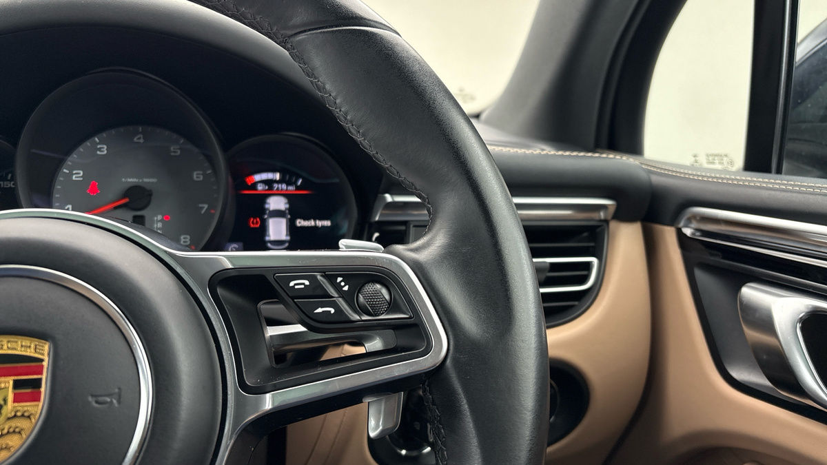 Used Porsche Macan 2021 for sale - 77213264: Photo 14