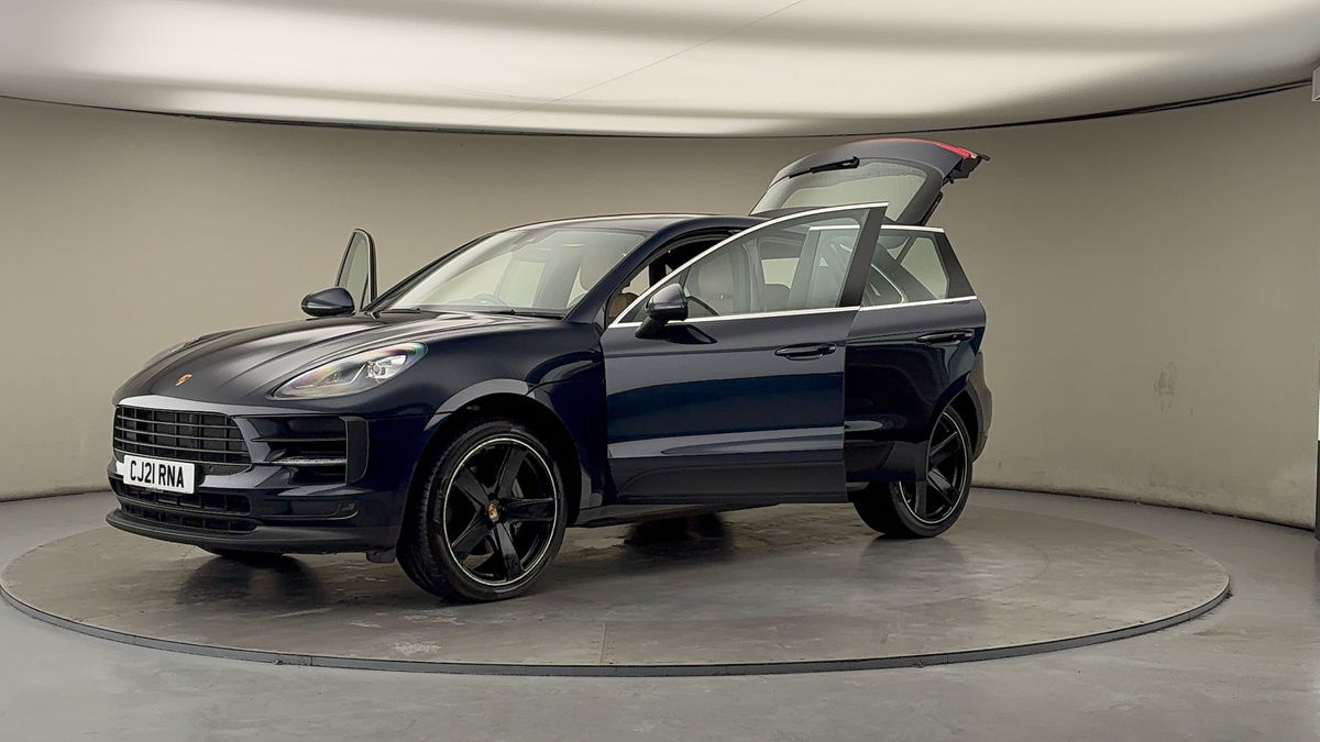 Used Porsche Macan 2021 for sale - 77213264: Photo 22