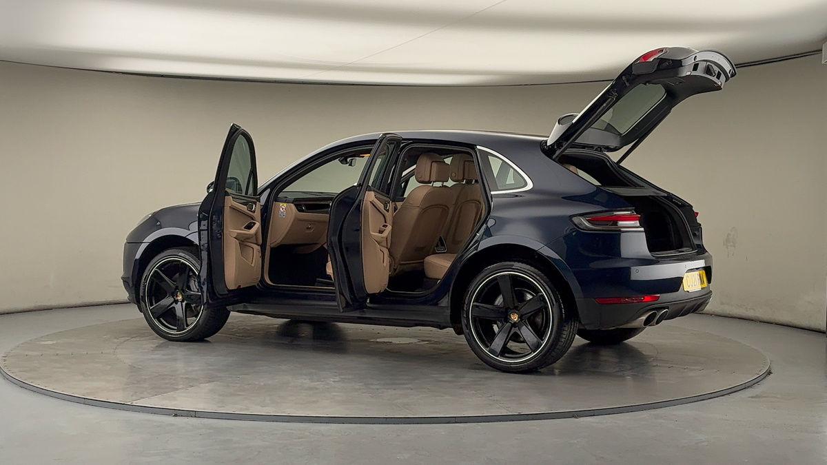 Used Porsche Macan 2021 for sale - 77213264: Photo 45