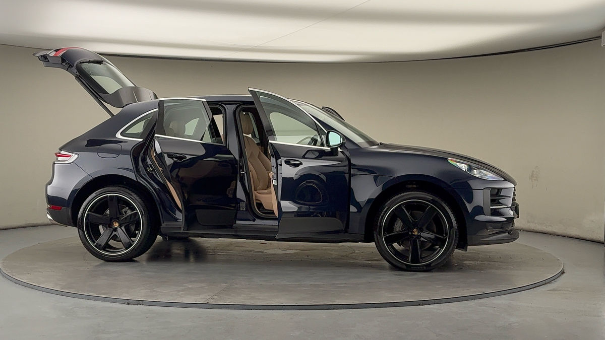 Used Porsche Macan 2021 for sale - 77213264: Photo 55