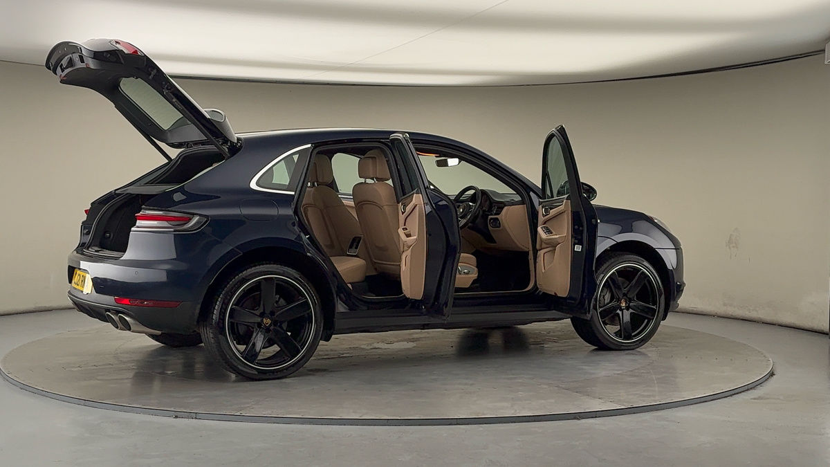 Used Porsche Macan 2021 for sale - 77213264: Photo 57