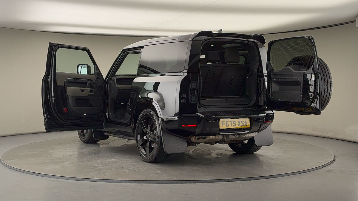 Used Land Rover Defender 2025 for sale - 77437959: Photo 23