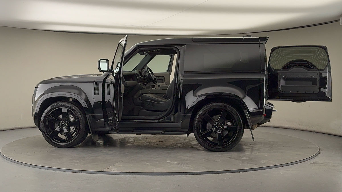 Used Land Rover Defender 2025 for sale - 77437959: Photo 48