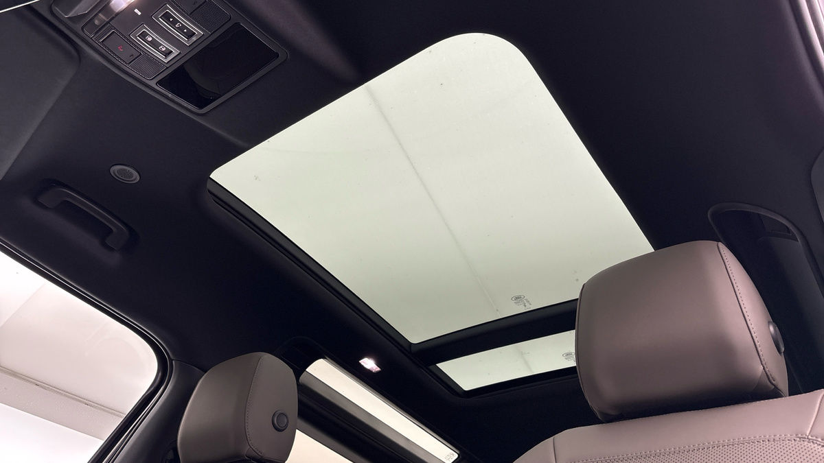 Used Land Rover Defender 2025 for sale - 77437959: Photo 6