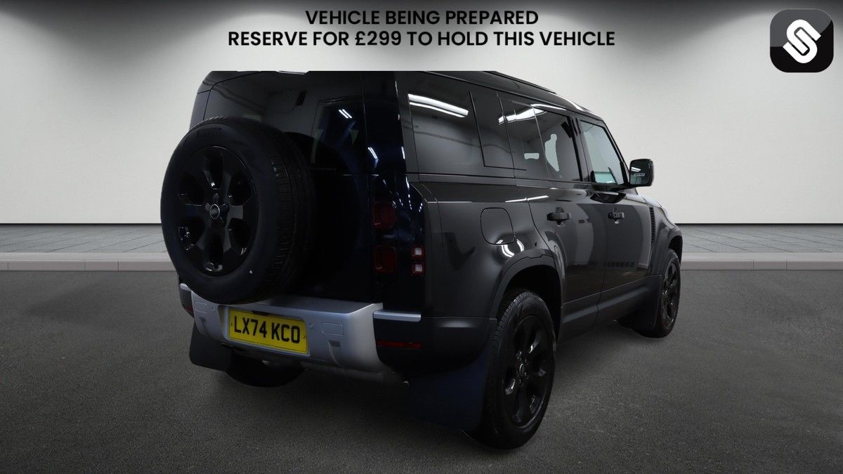Used Land Rover Defender 2024 for sale - 77953677: Photo 4