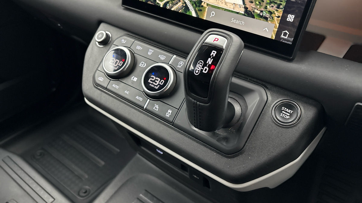 Used Land Rover Defender 2024 for sale - 77735426: Photo 18