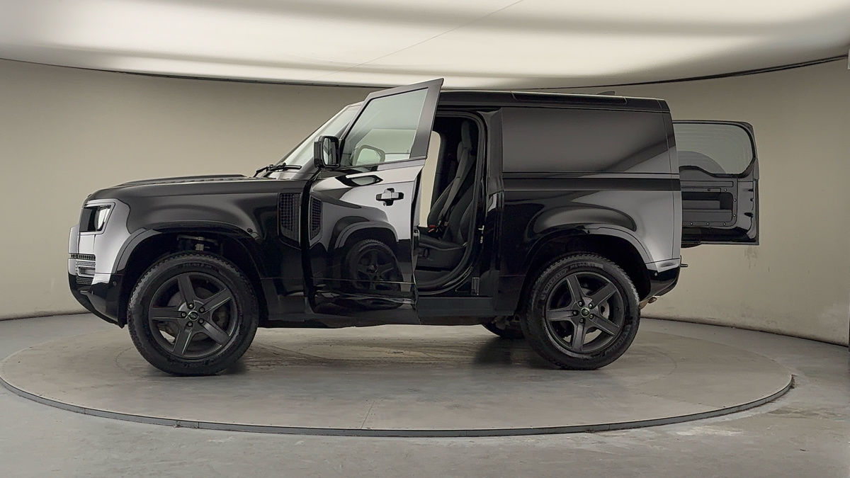 Used Land Rover Defender 2024 for sale - 77735426: Photo 47