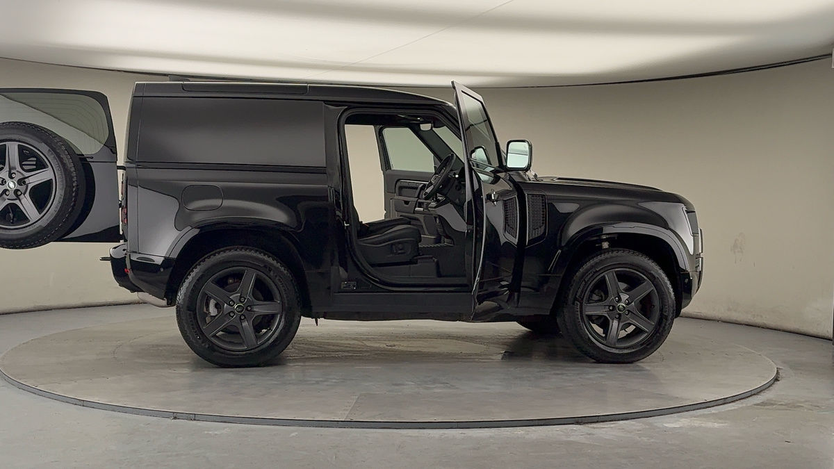 Used Land Rover Defender 2024 for sale - 77735426: Photo 56