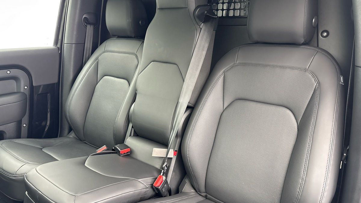 Used Land Rover Defender 2024 for sale - 77735426: Photo 7