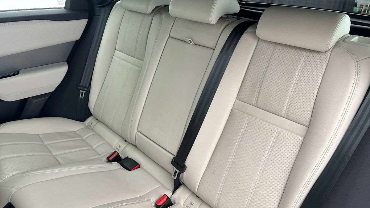 Used Land Rover Range Rover Velar 2022 for sale - 76292315: Photo 8