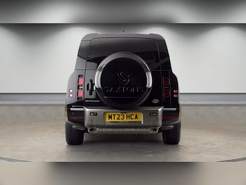 Used Land Rover Defender 130 2023 for sale - 78583875: Photo