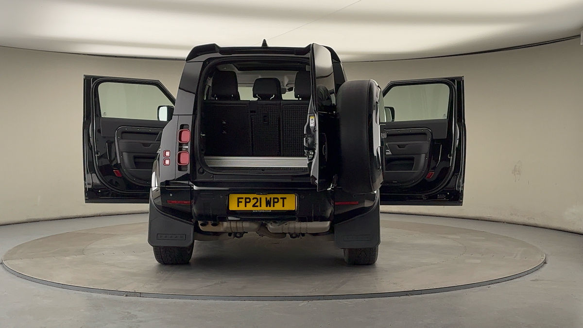 Used Land Rover Defender 90 2021 for sale - 76133141: Photo 64