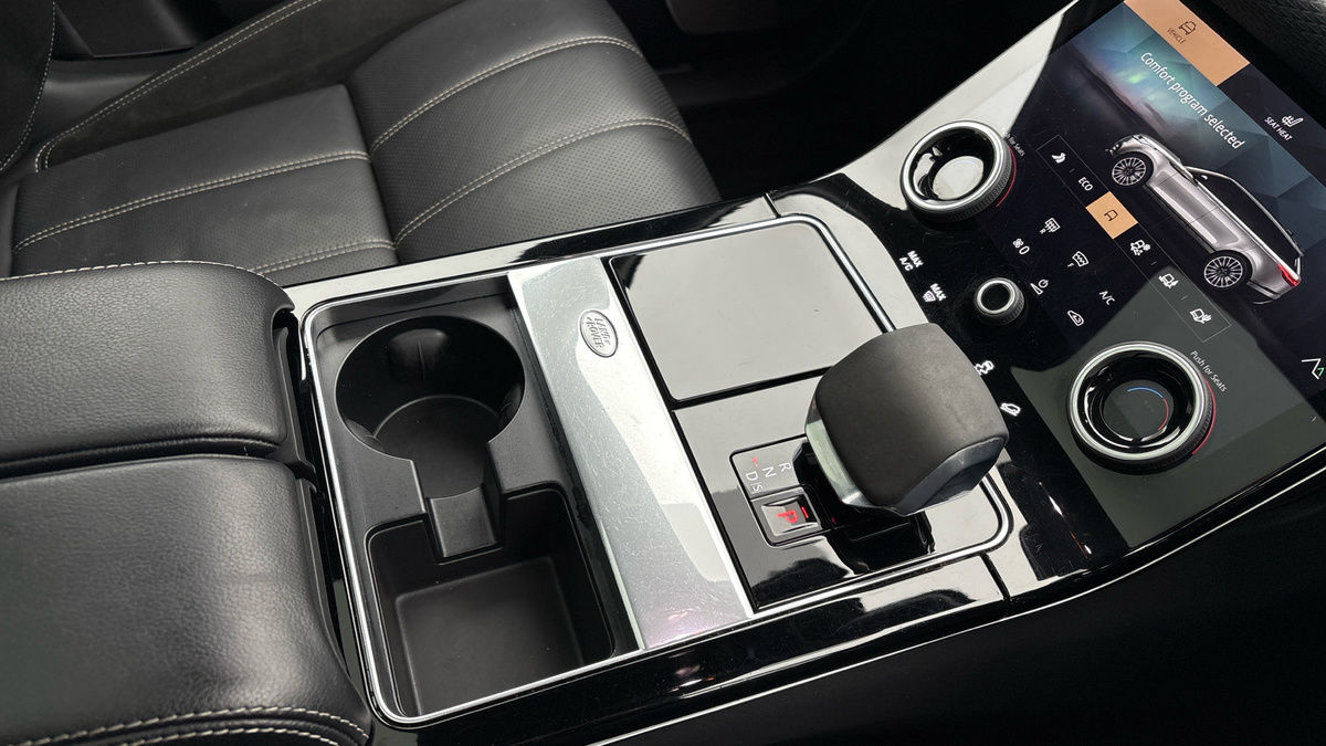 Used Land Rover Range Rover Velar 2021 for sale - 76821427: Photo 18