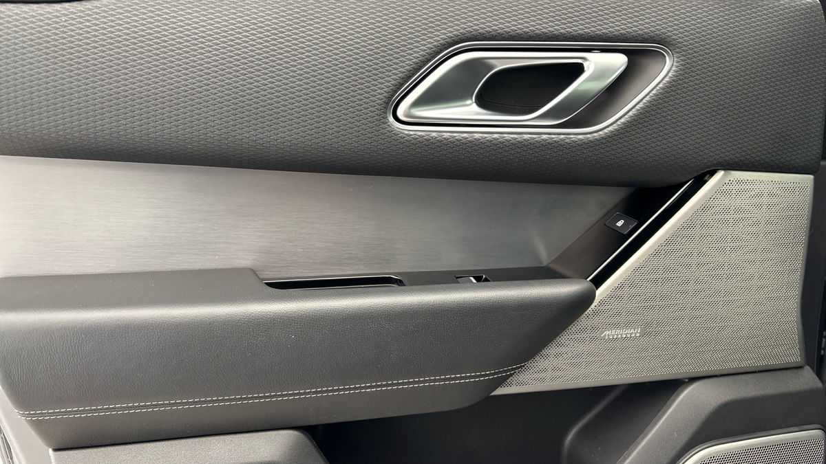 Used Land Rover Range Rover Velar 2021 for sale - 76821427: Photo 19