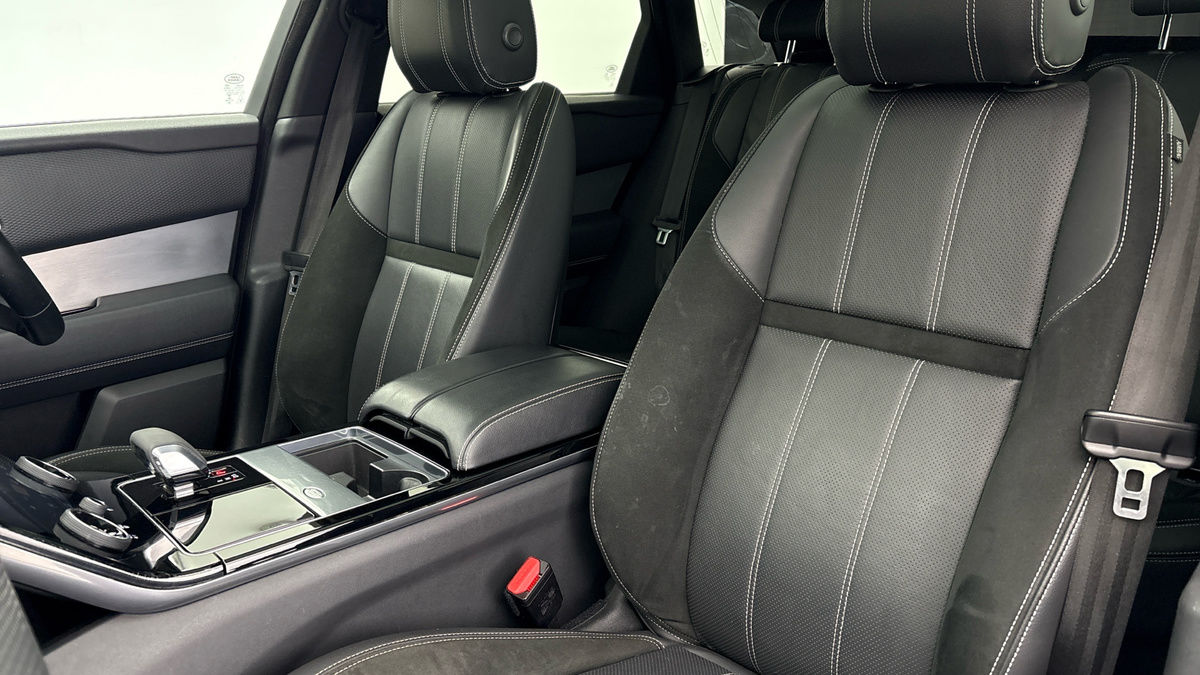 Used Land Rover Range Rover Velar 2021 for sale - 76821427: Photo 7