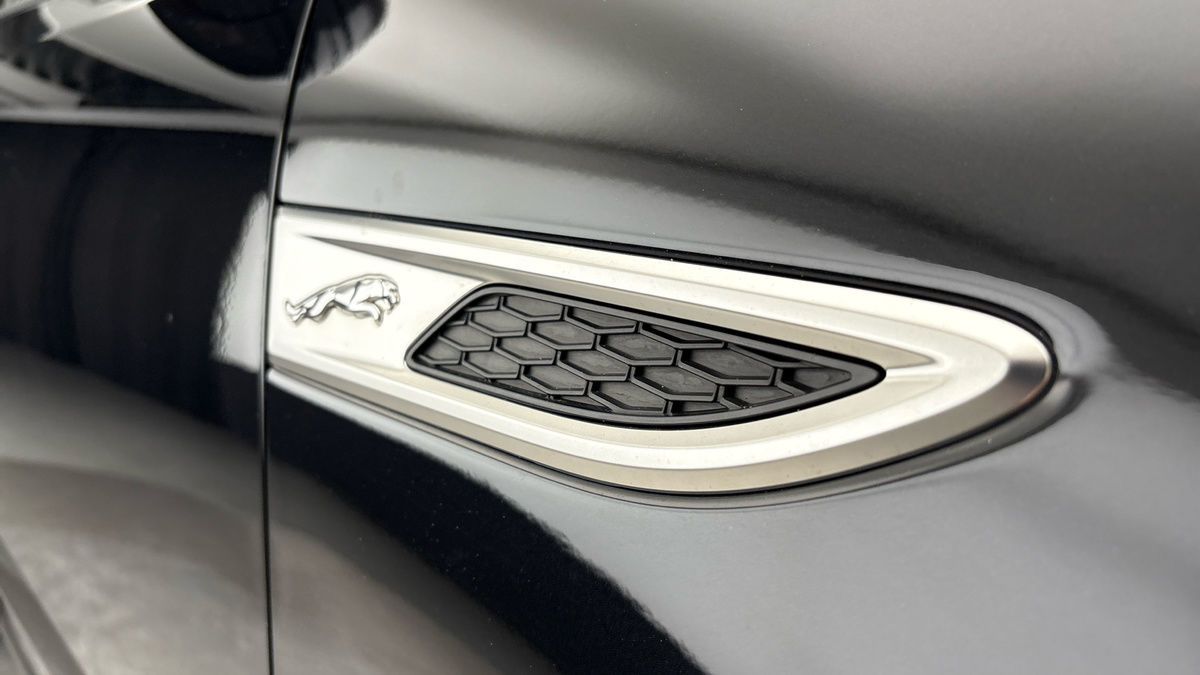 Used Jaguar E-Pace 2022 for sale - 76482713: Photo 6