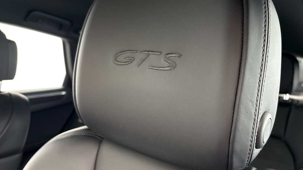 Used Porsche Macan 2021 for sale - 76470846: Photo 25