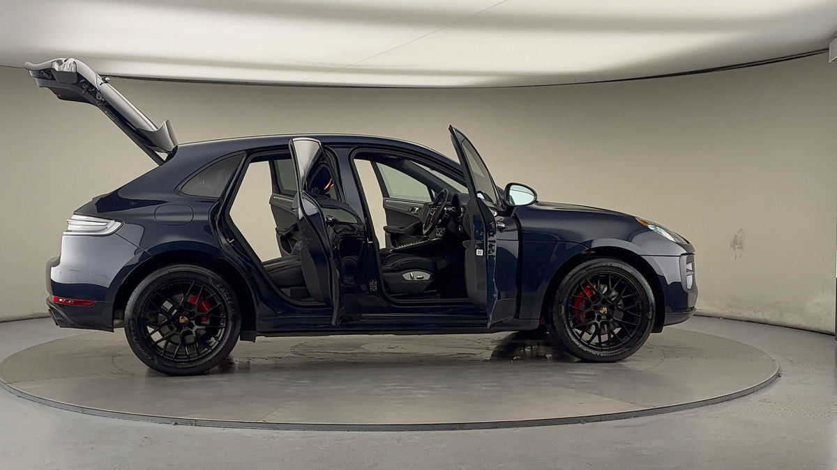 Used Porsche Macan 2021 for sale - 76470846: Photo 57