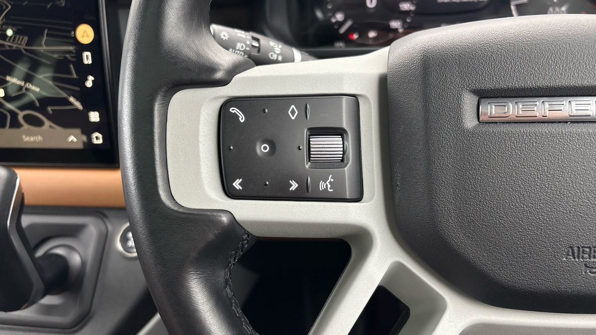 Used Land Rover Defender 110 2023 for sale - 77521791: Photo 13