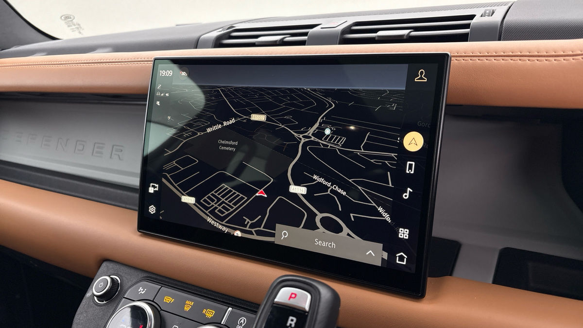 Used Land Rover Defender 110 2023 for sale - 77521791: Photo 17