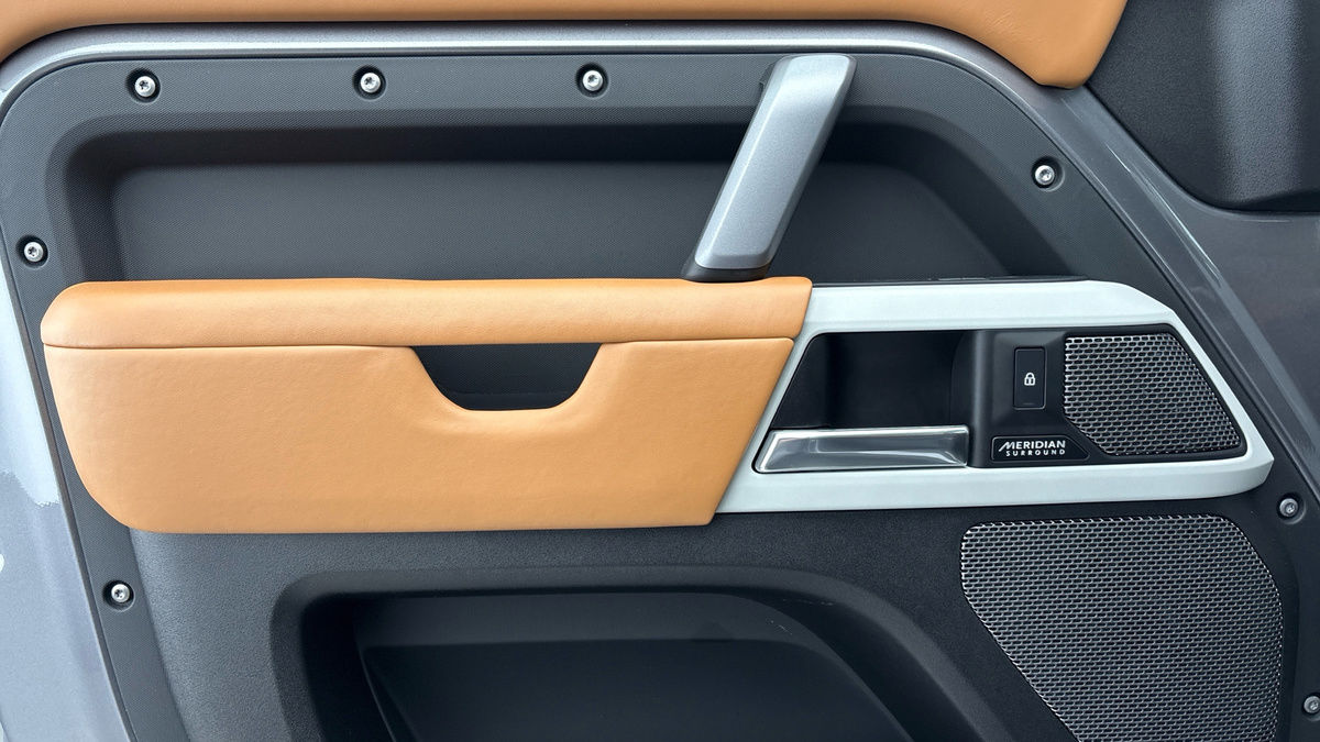 Used Land Rover Defender 110 2023 for sale - 77521791: Photo 19