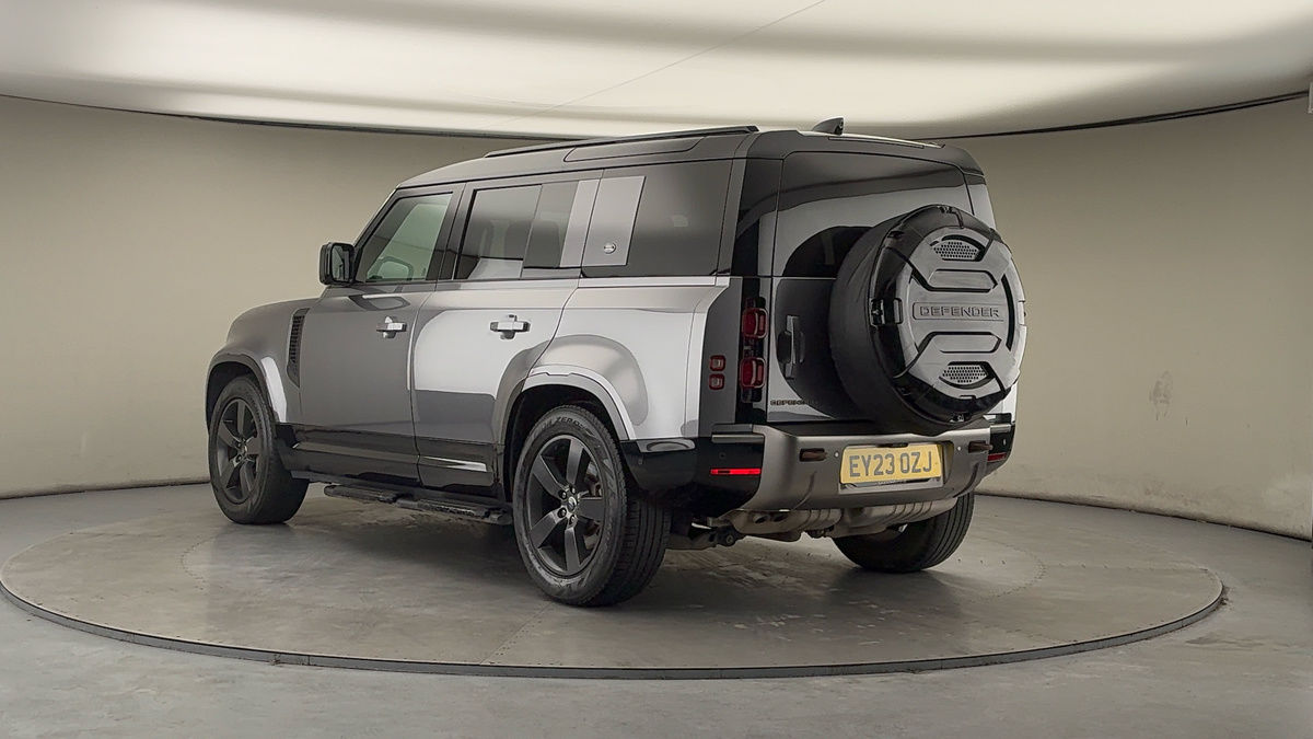 Used Land Rover Defender 110 2023 for sale - 77521791: Photo 2