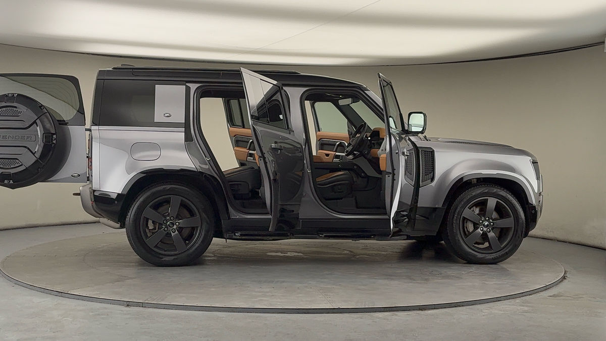 Used Land Rover Defender 110 2023 for sale - 77521791: Photo 58