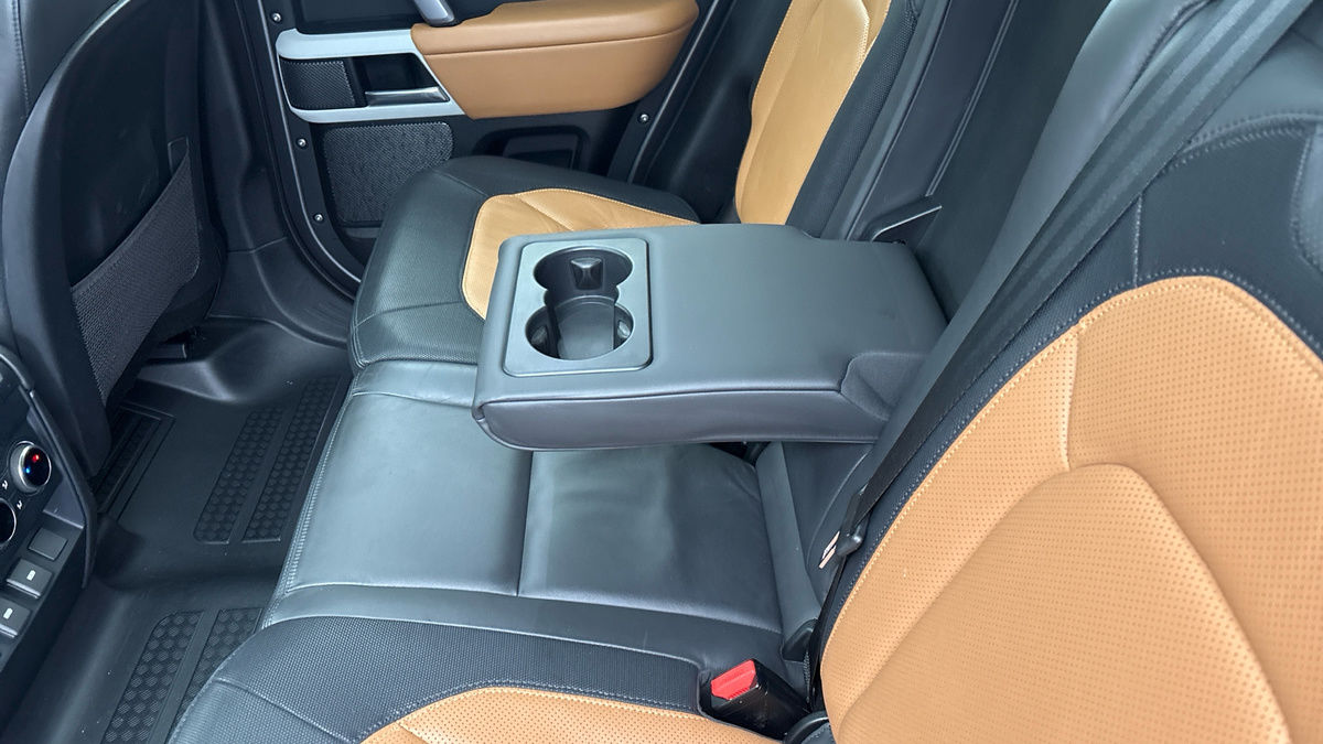 Used Land Rover Defender 110 2023 for sale - 77521791: Photo 9