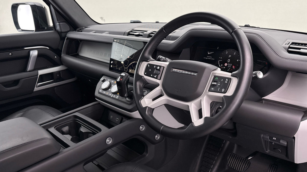 Used Land Rover Defender 110 2023 for sale - 77548026: Photo 5