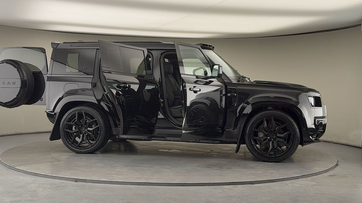 Used Land Rover Defender 110 2023 for sale - 77548026: Photo 61