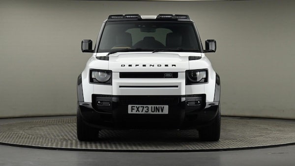 Used Land Rover Defender 110 2023 for sale - 74107127: Photo 7