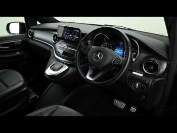 Used Mercedes-Benz V-Class 2023 for sale - 75020917: Photo