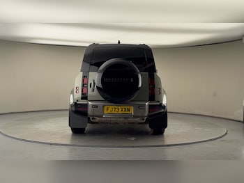 Used Land Rover Defender 110 2023 for sale - 77694007: Photo