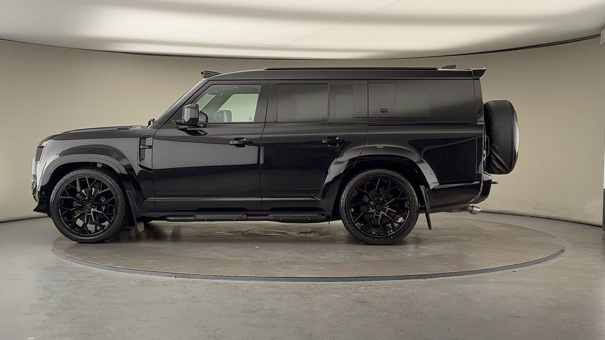 Used Land Rover Defender 130 2023 for sale - 76430644: Photo 15