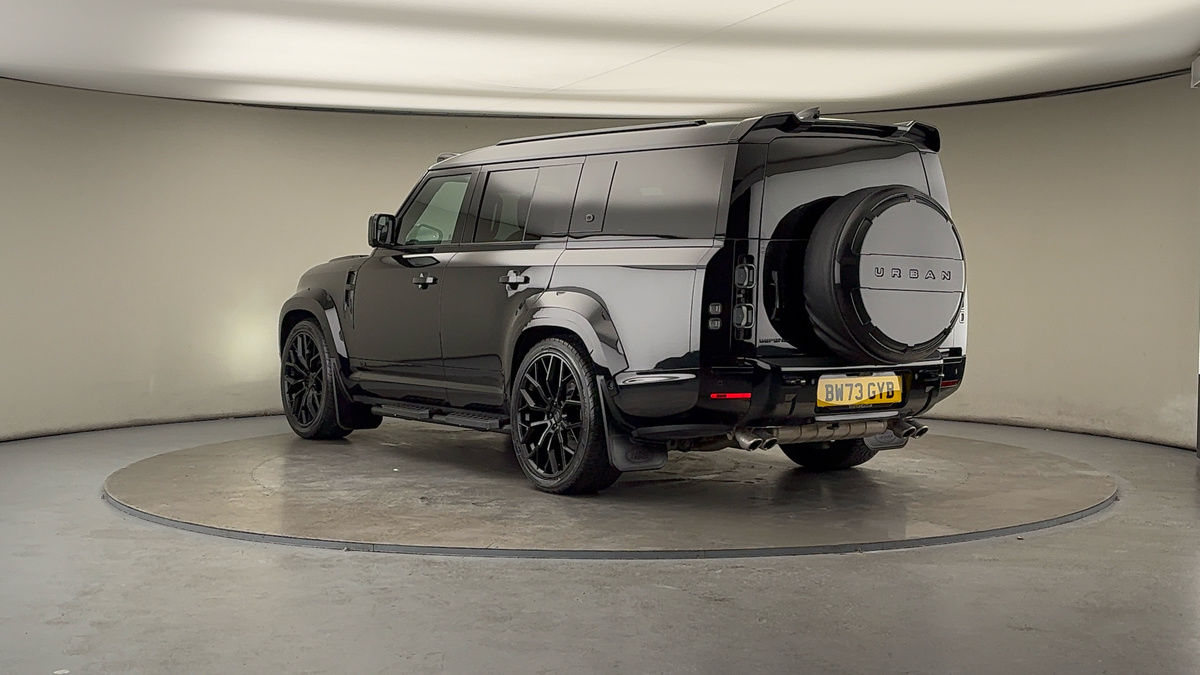 Used Land Rover Defender 130 2023 for sale - 76430644: Photo 2