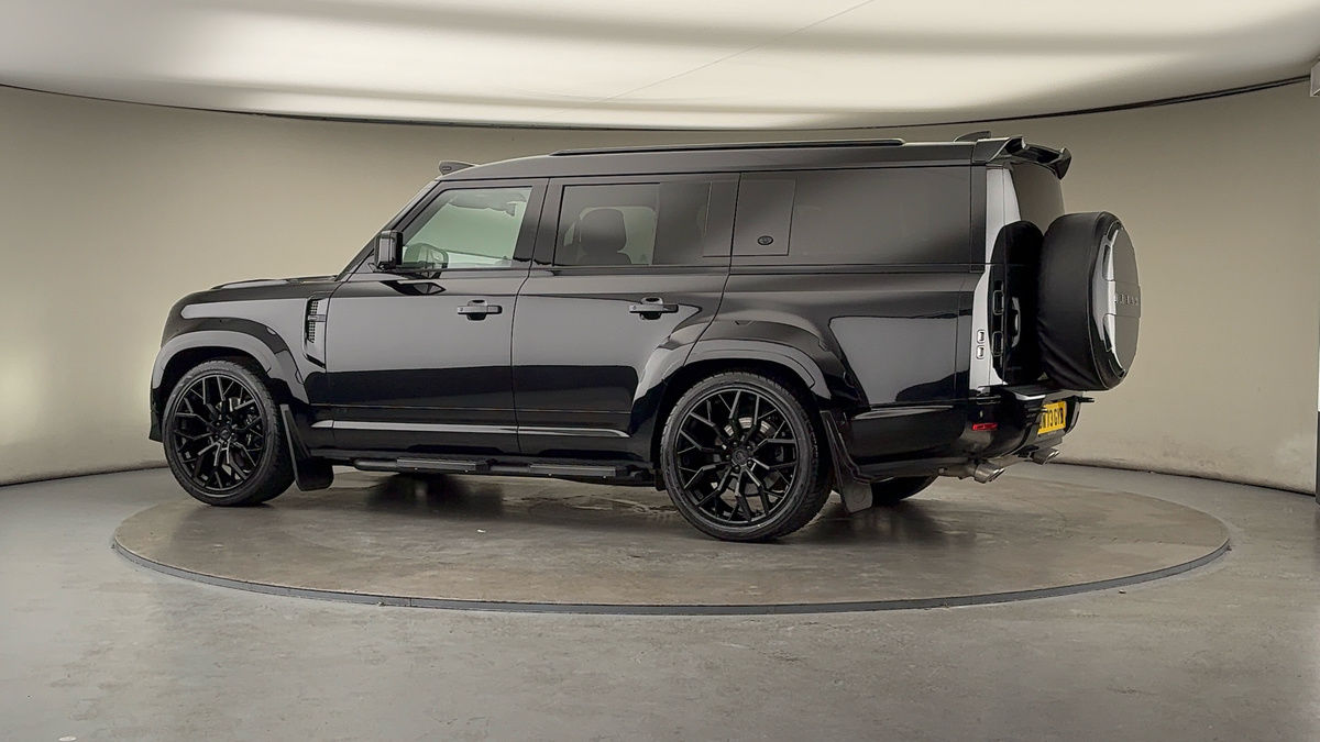 Used Land Rover Defender 130 2023 for sale - 76430644: Photo 33