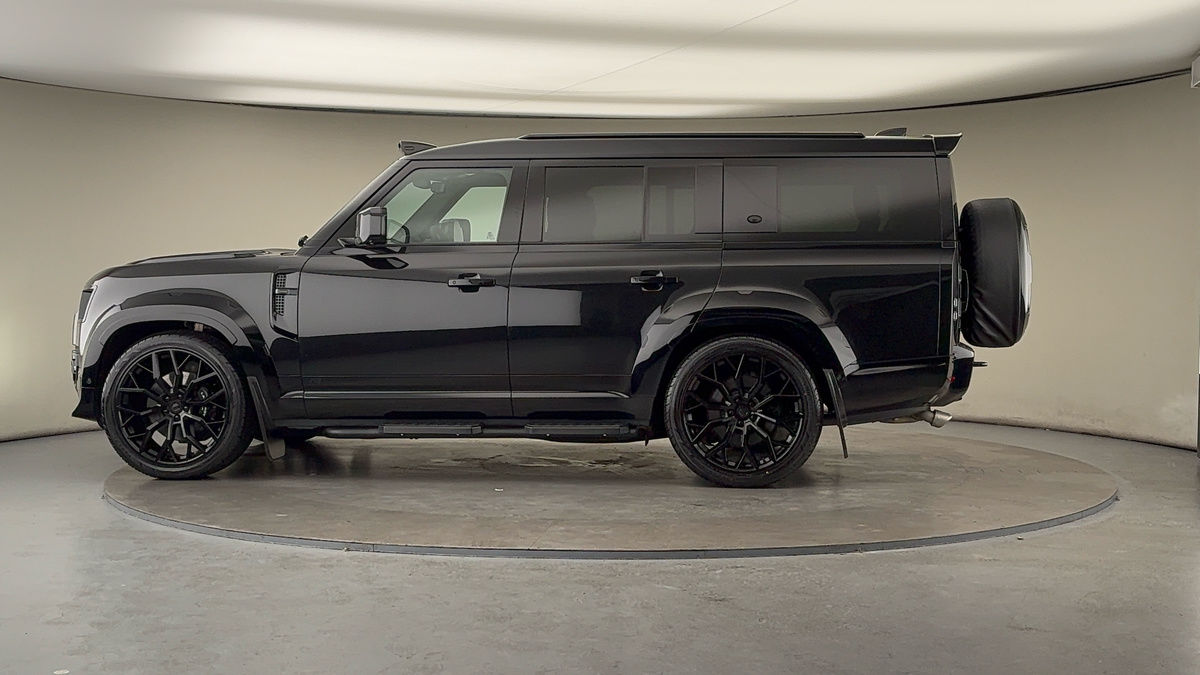 Used Land Rover Defender 130 2023 for sale - 76430644: Photo 34