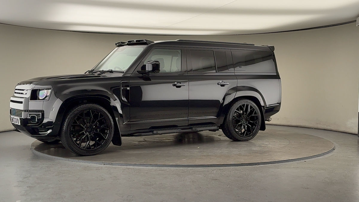 Used Land Rover Defender 130 2023 for sale - 76430644: Photo 36