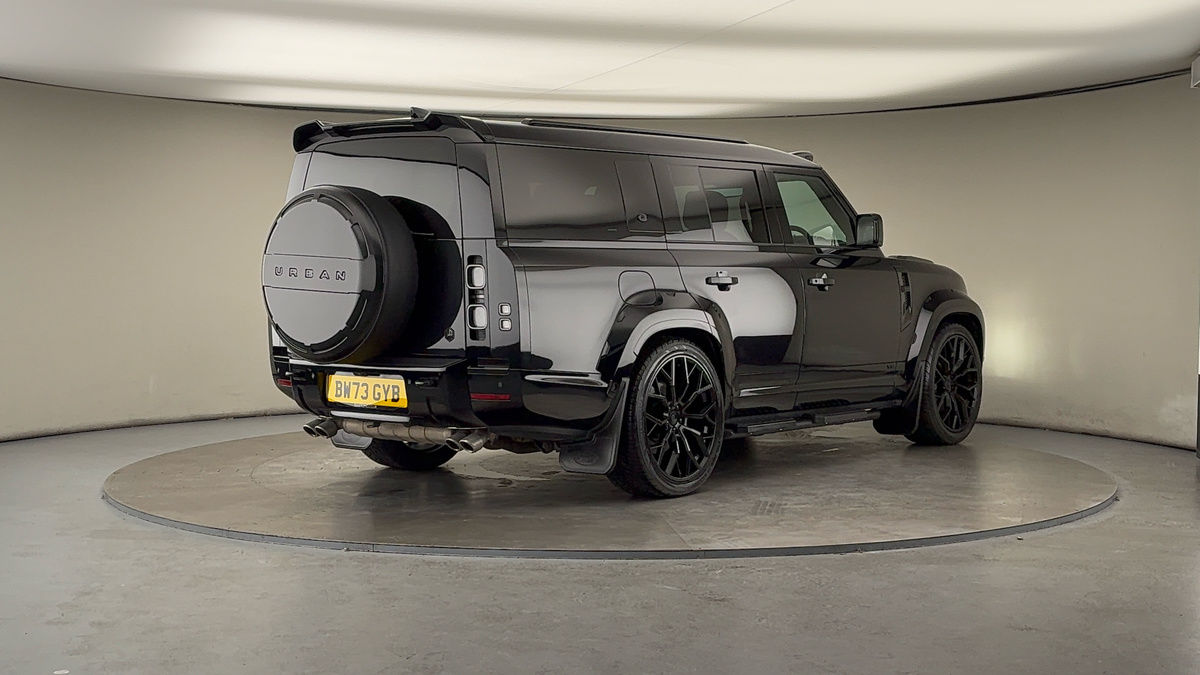 Used Land Rover Defender 130 2023 for sale - 76430644: Photo 46