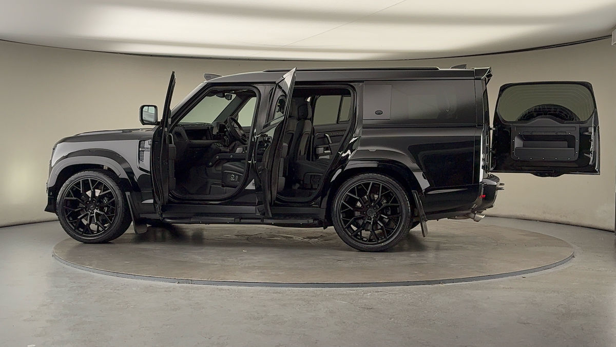 Used Land Rover Defender 130 2023 for sale - 76430644: Photo 53