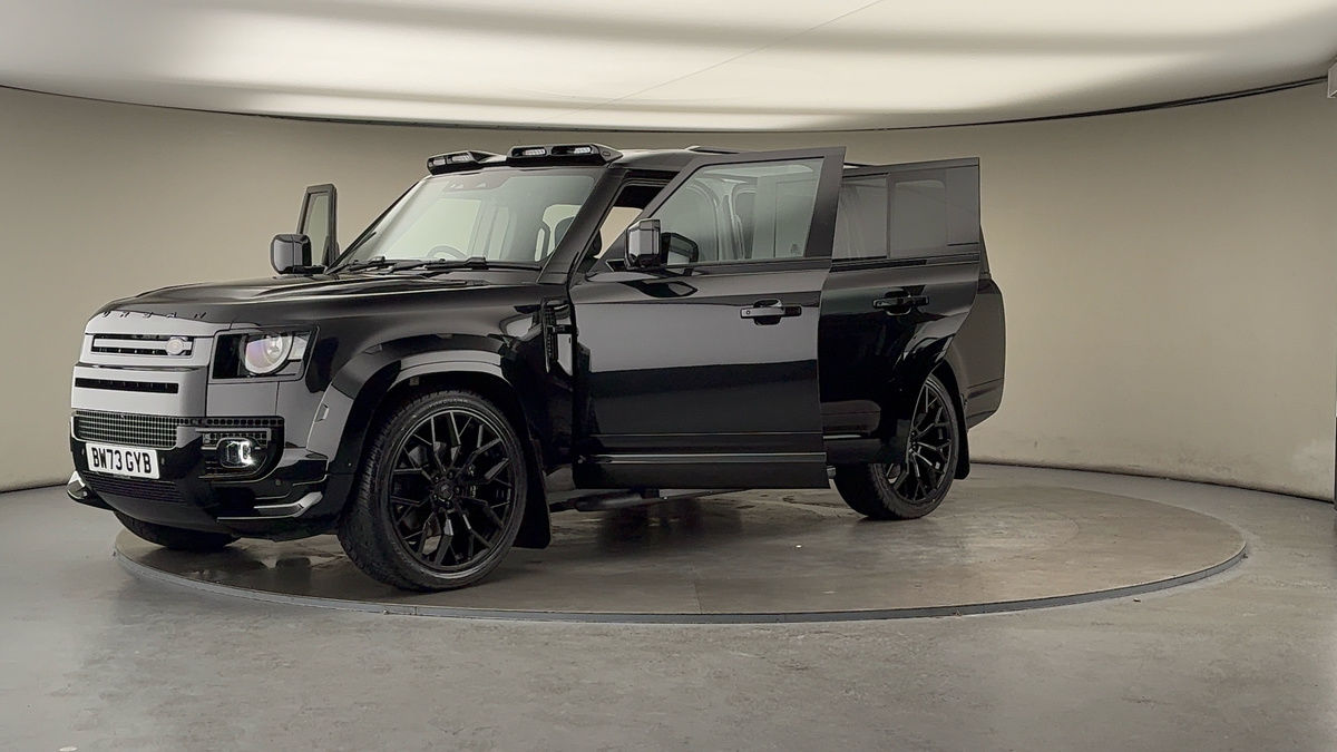 Used Land Rover Defender 130 2023 for sale - 76430644: Photo 56