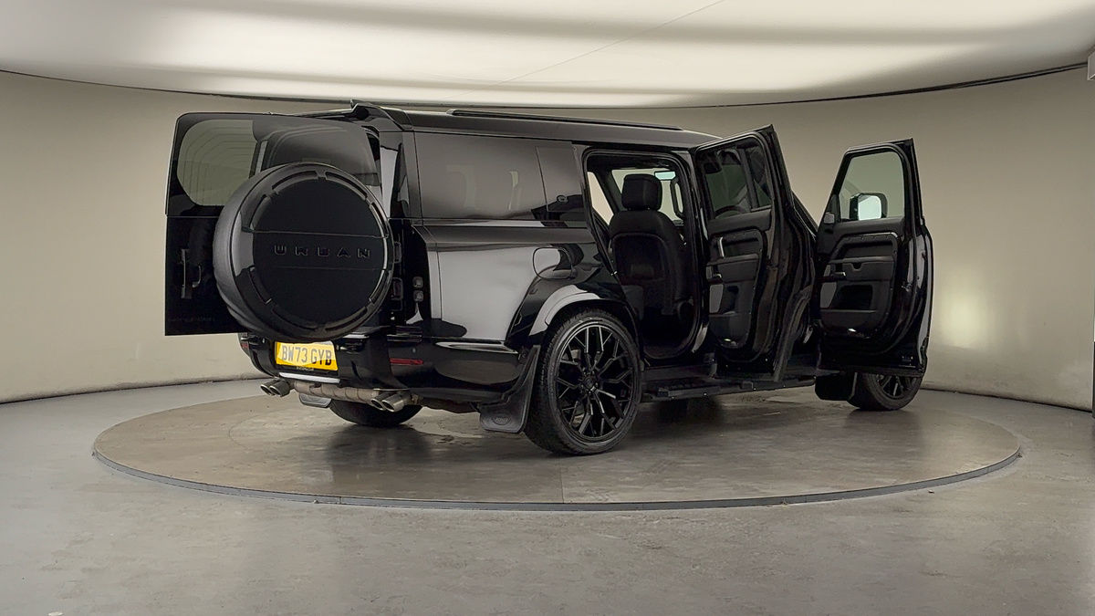 Used Land Rover Defender 130 2023 for sale - 76430644: Photo 65