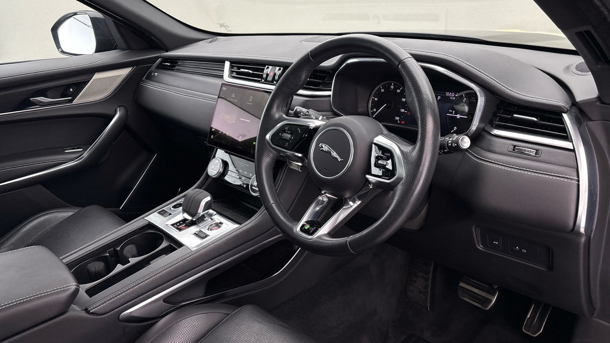 Used Jaguar F-Pace 2022 for sale - 77766109: Photo 5